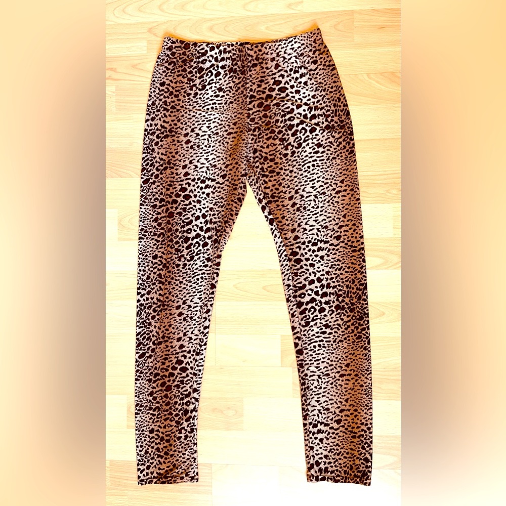 Sexy casual leopard cheetah print booty leggings pant